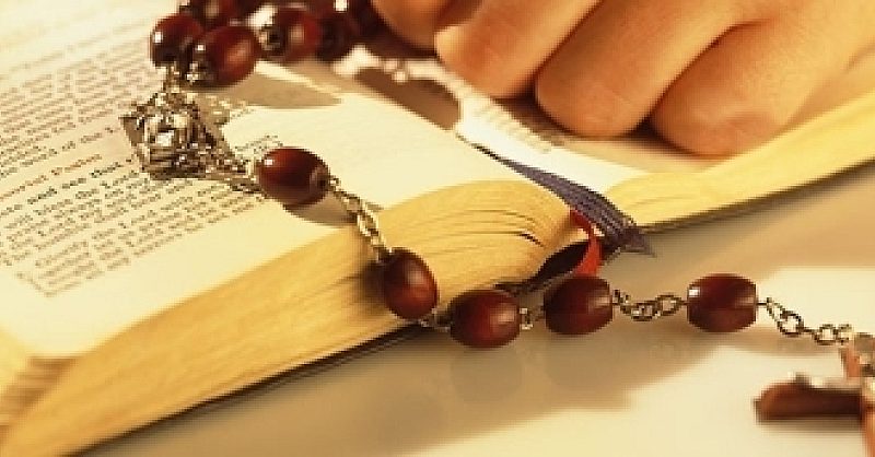 Traditional Catholic Prayers | Loyola Press